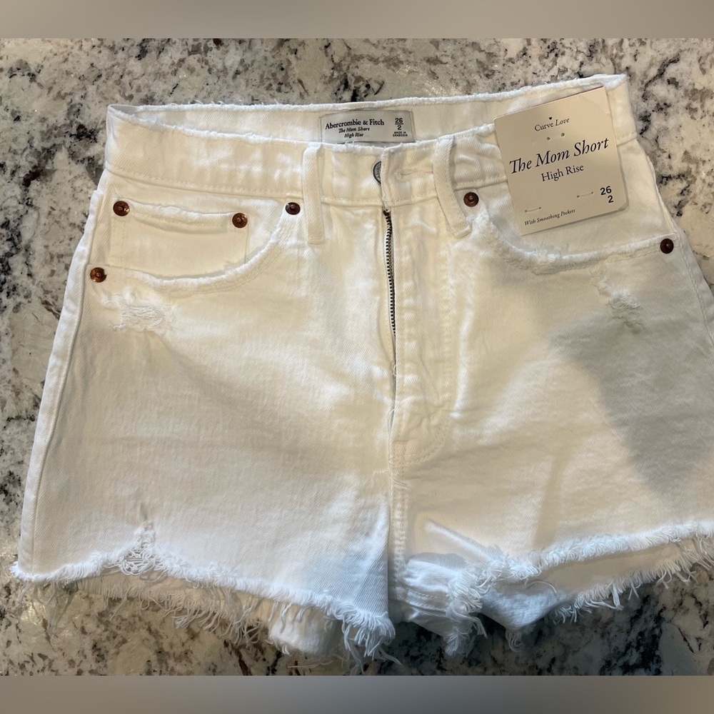 COPY - Abercrombie high-rise curve love mom shorts